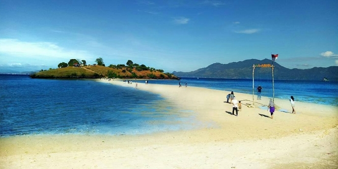 Pantai Lariti