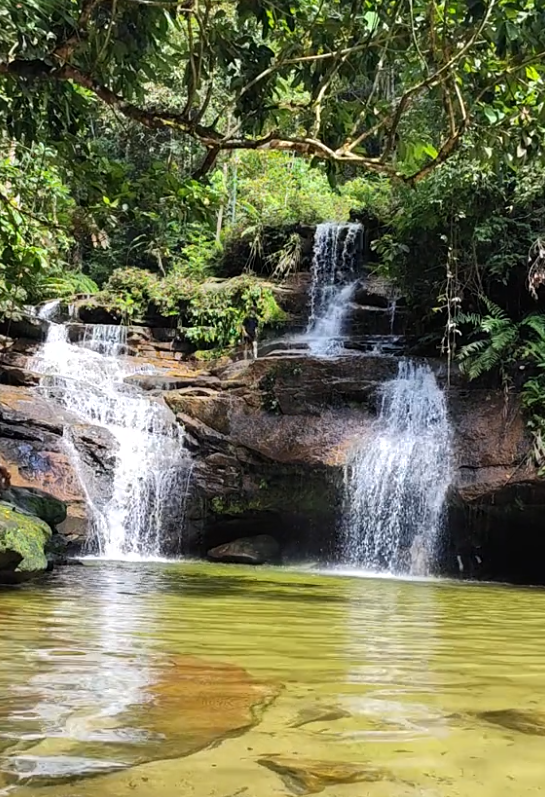Gambar Air Terjun Putri Kayangan Riau