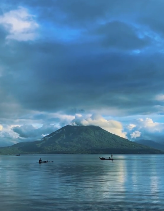 Gambar Danau Ranau Oku Selatan