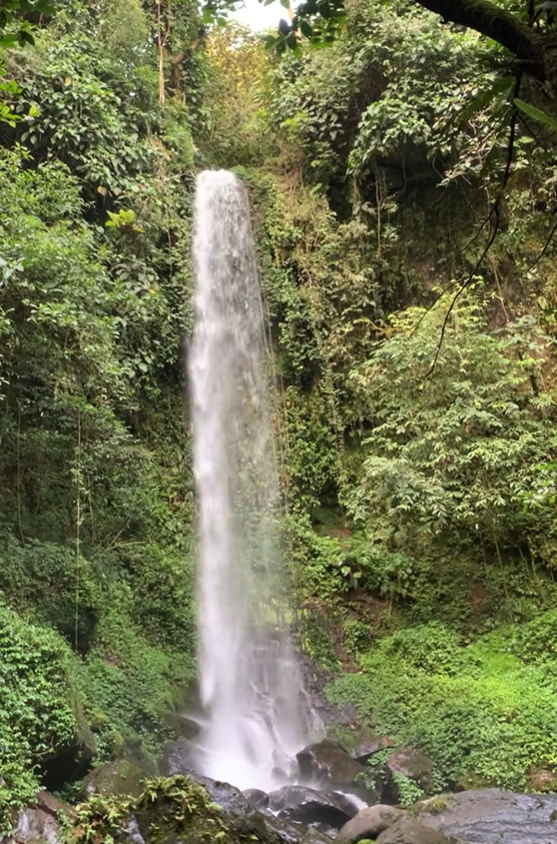 Gambar Air Terjun Pipa Belanda Kepahiang