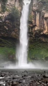Gambar Air Terjun Putri Malu Lampung