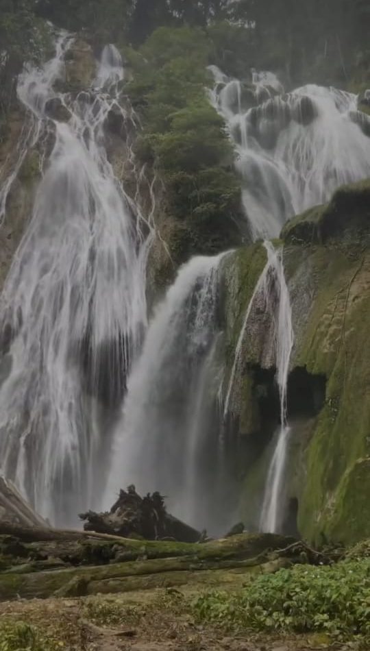 Gambar Air Terjun Sampe Sulawesi Tengah