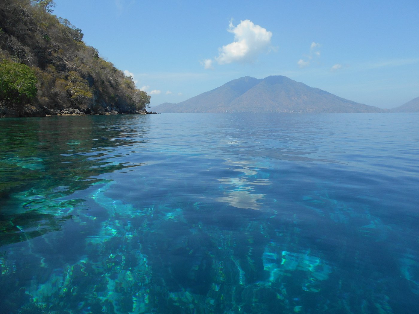 eksplorasi pulau terpencil Indonesia