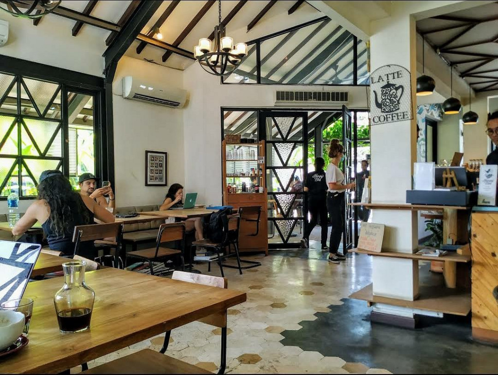 cafe hidden gem Bali