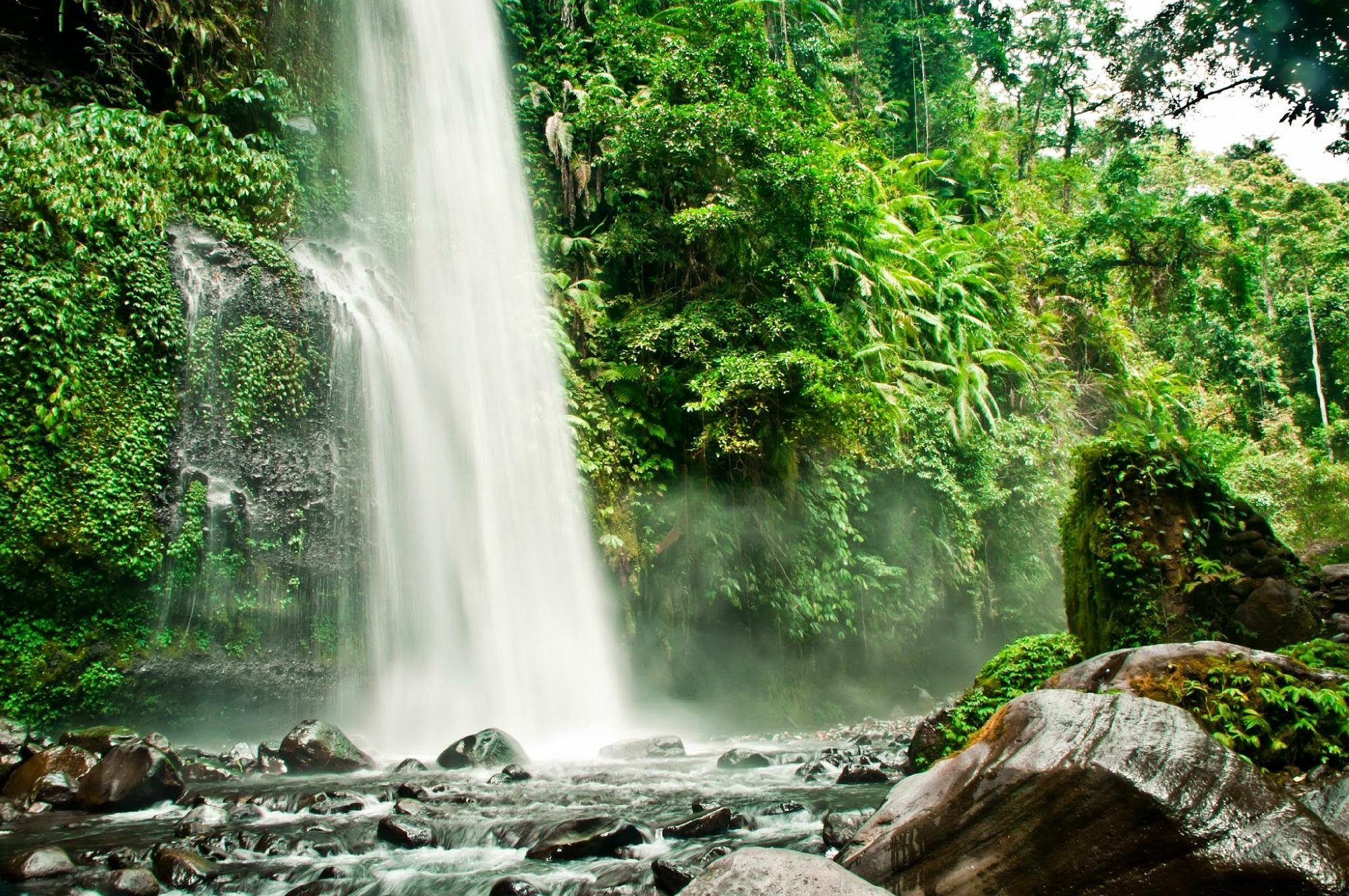 air terjun terindah Indonesia